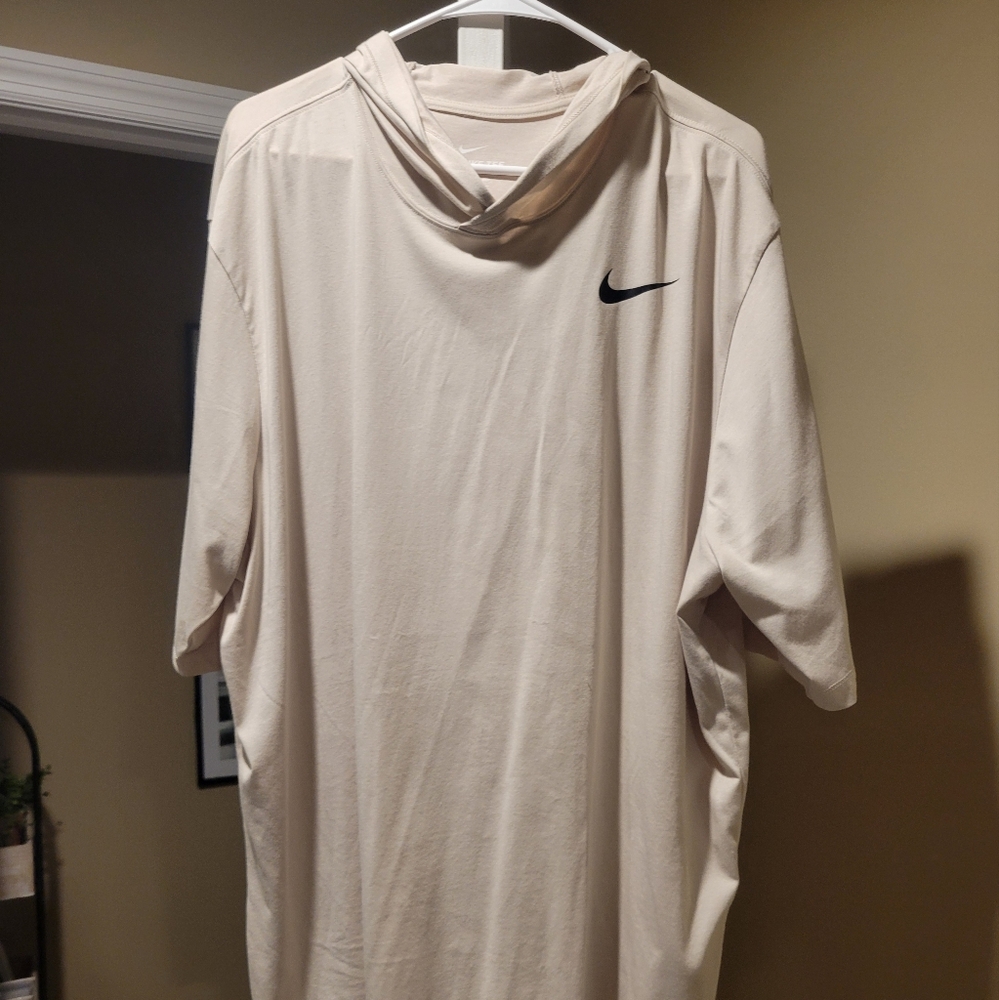 Nike short sleeve hoodie 2xl